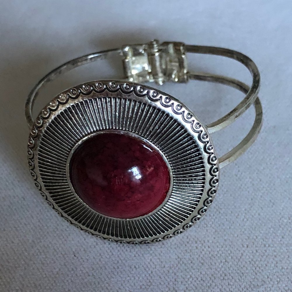 Beautiful disc bangle bracelet